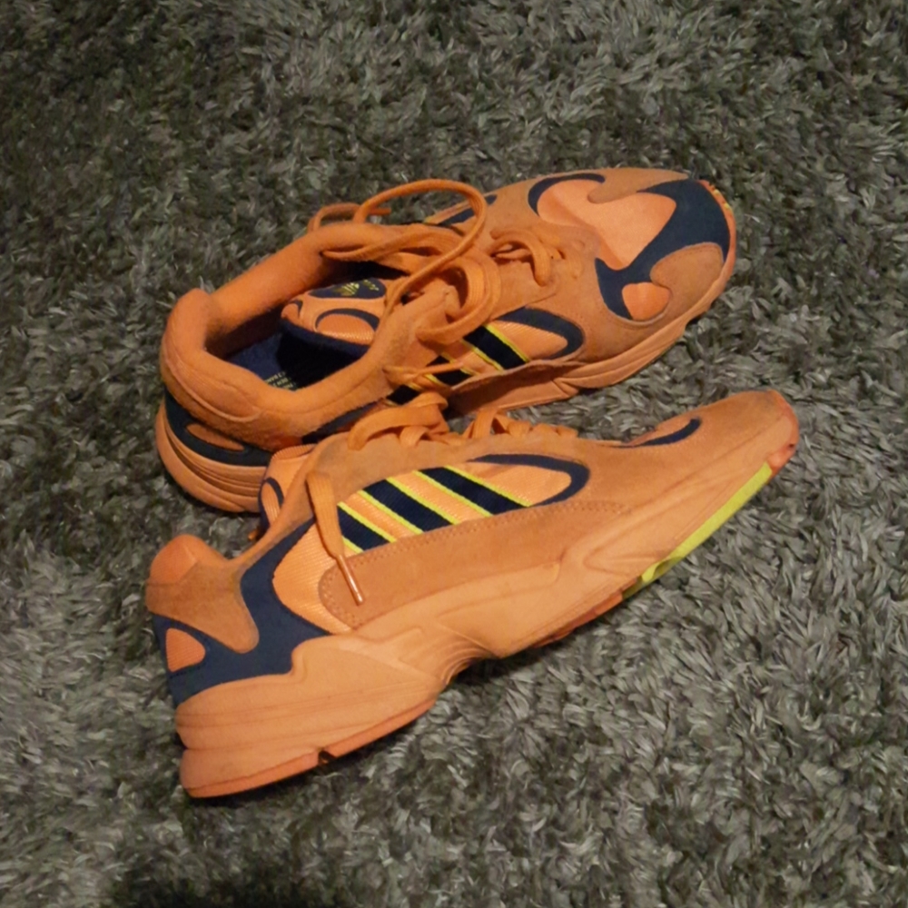 Adidas yung-1 size 9 mens